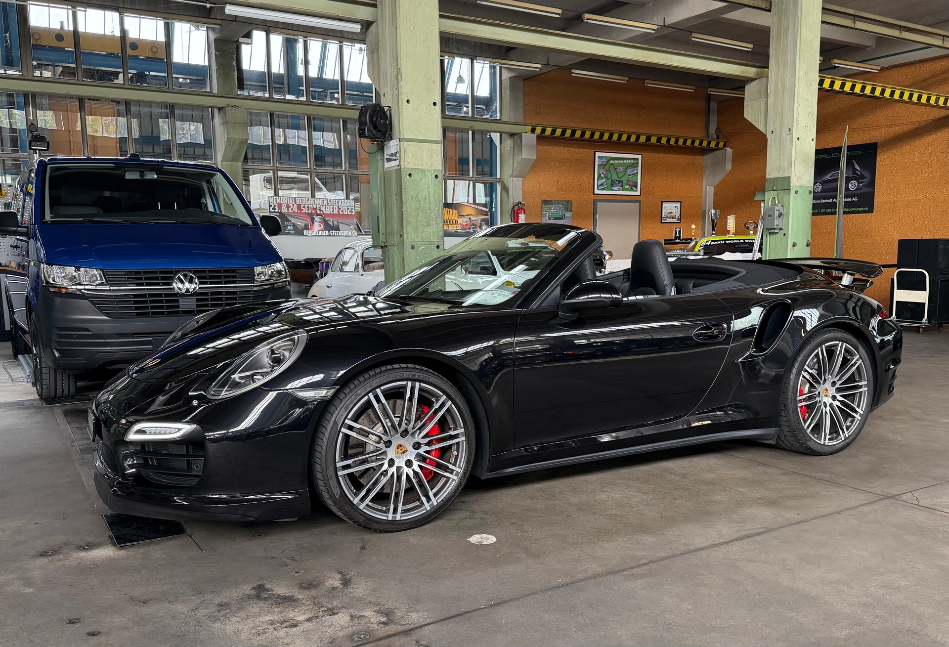 PORSCHE 911 Turbo Cabriolet PDK Automat-image-14