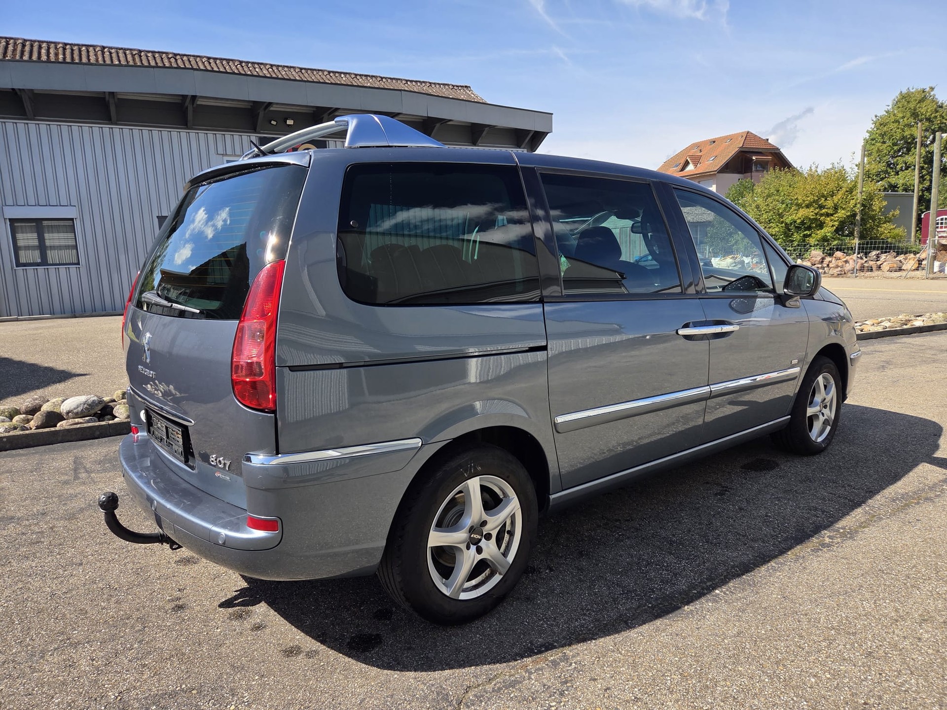 PEUGEOT 2.0 HDI Style, AHK, 7 Pl.-image-2