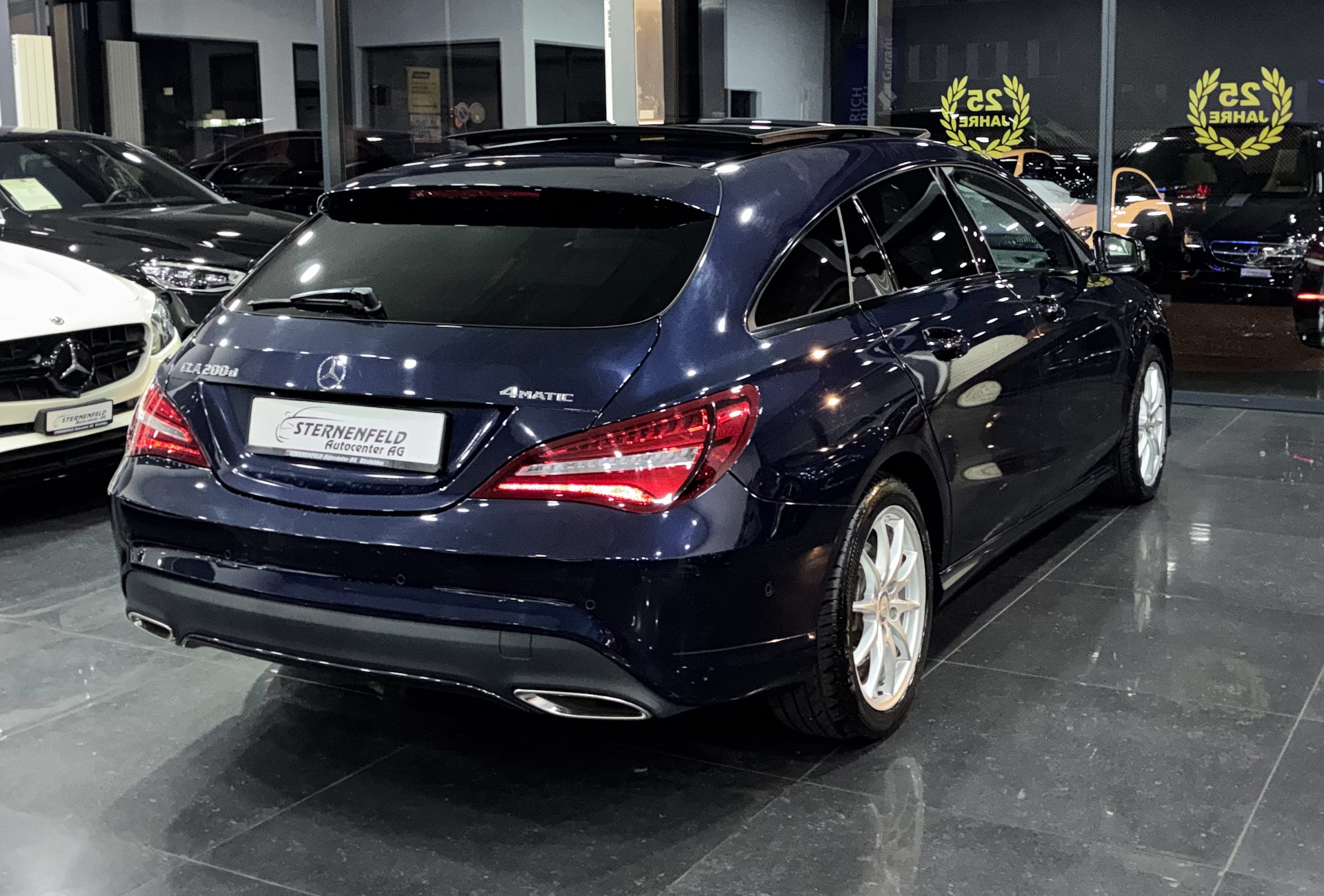 MERCEDES-BENZ CLA Shooting Br. 200 d Swiss Star Urban 4M 7G-DCT-image-3