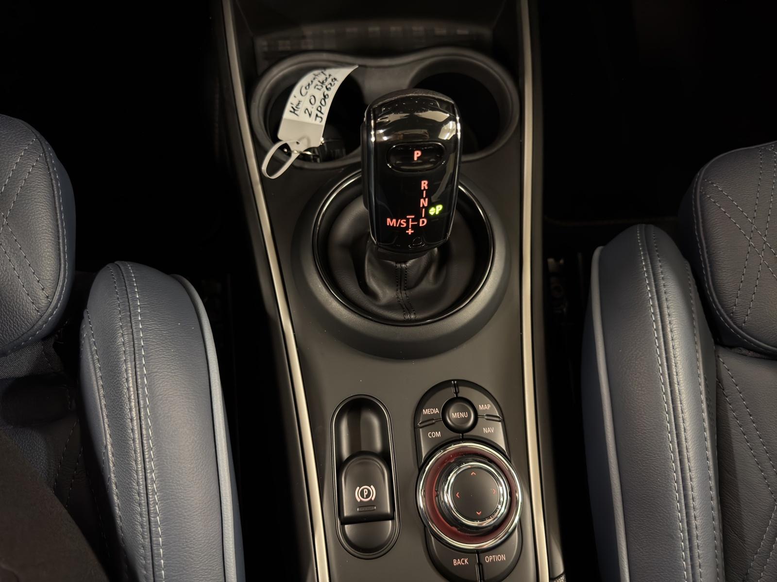 MINI Countryman F60 2.0i Cooper S SAG ALL4-image-19