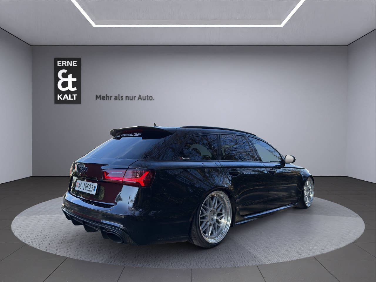 AUDI RS6 Avant 4.0 V8 TFSI performance quattro-image-3