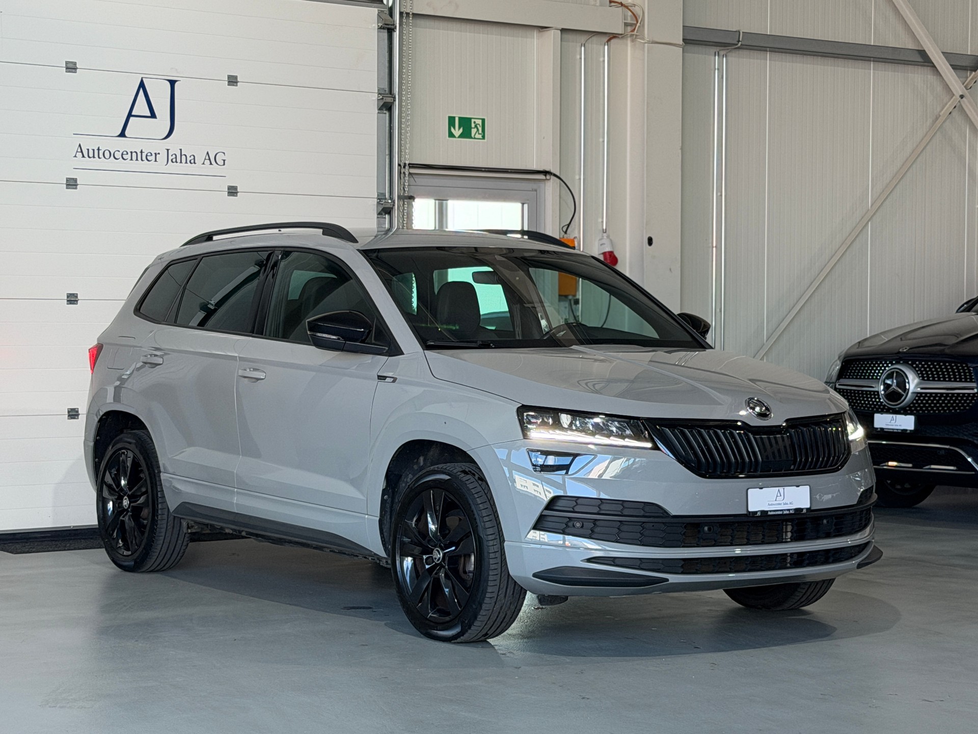 SKODA Karoq 1.5 TSI ACT SportLine DSG (CH) Nardo Grau-image-4