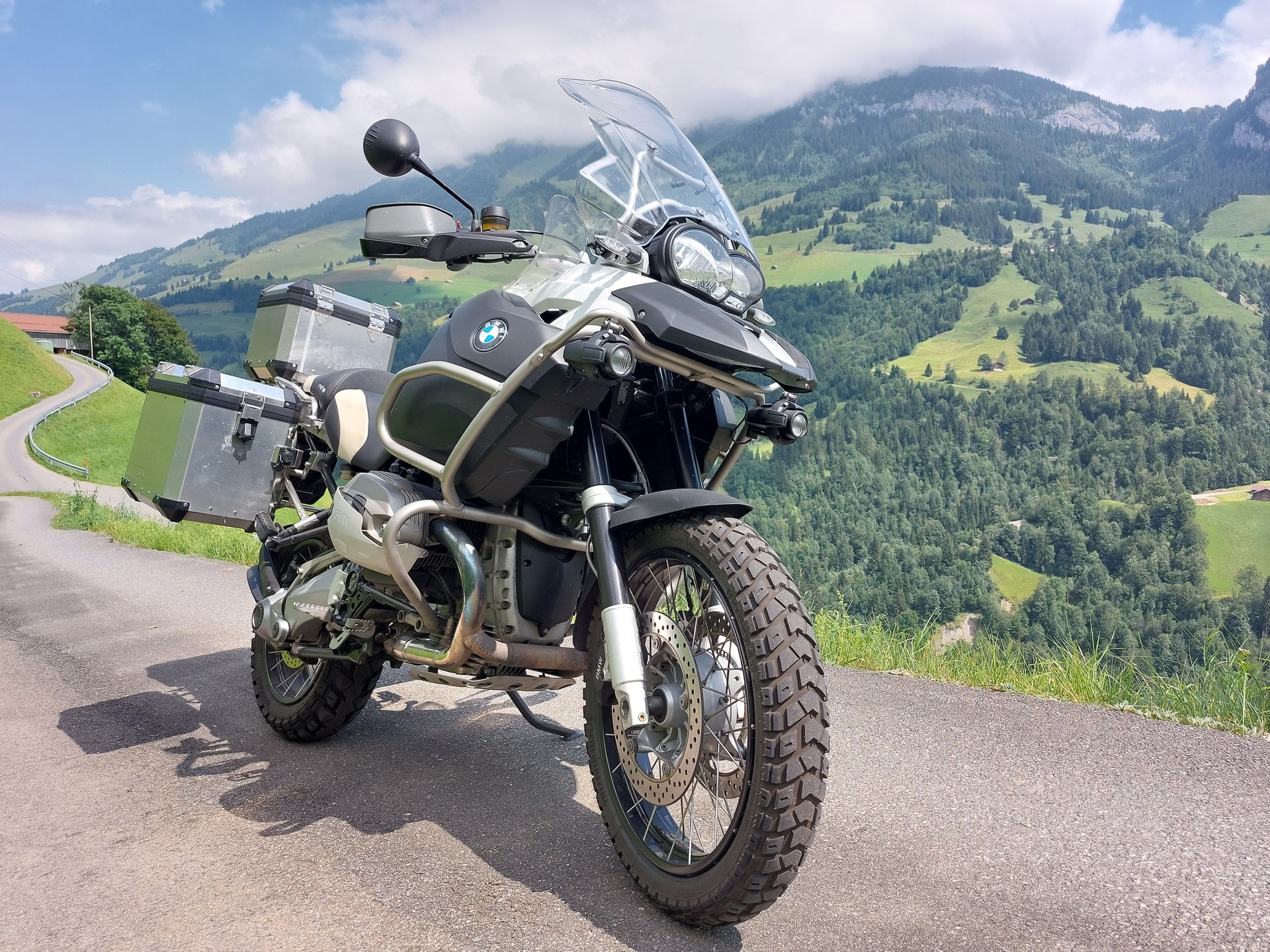 BMW R 1200 GS Adventure ABS-image-1