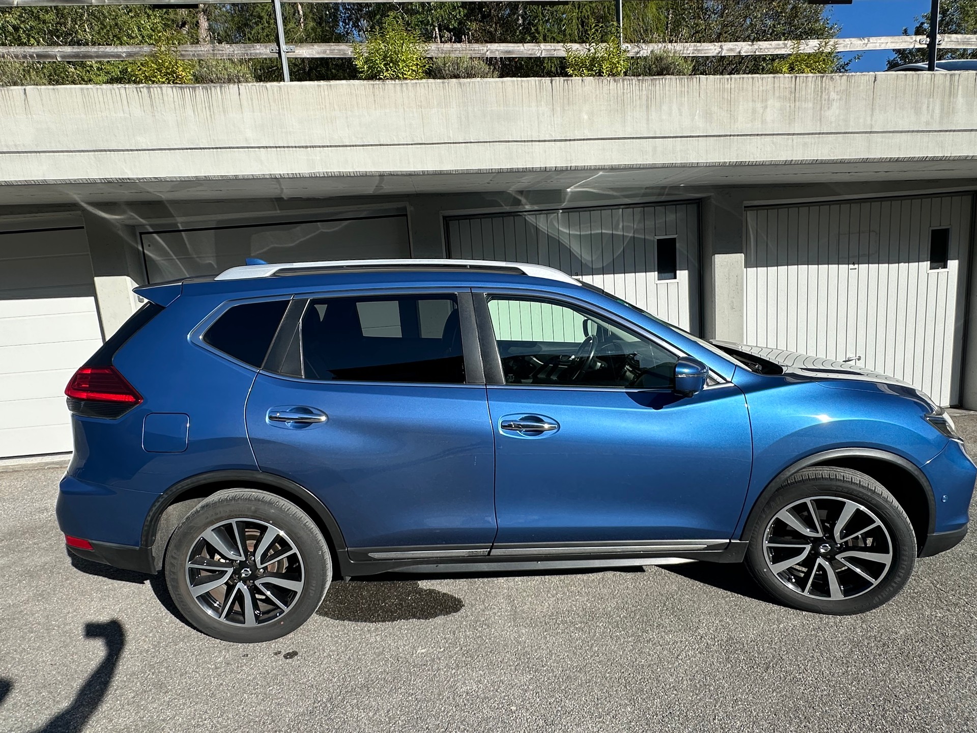 NISSAN X-TRAIL-image-2