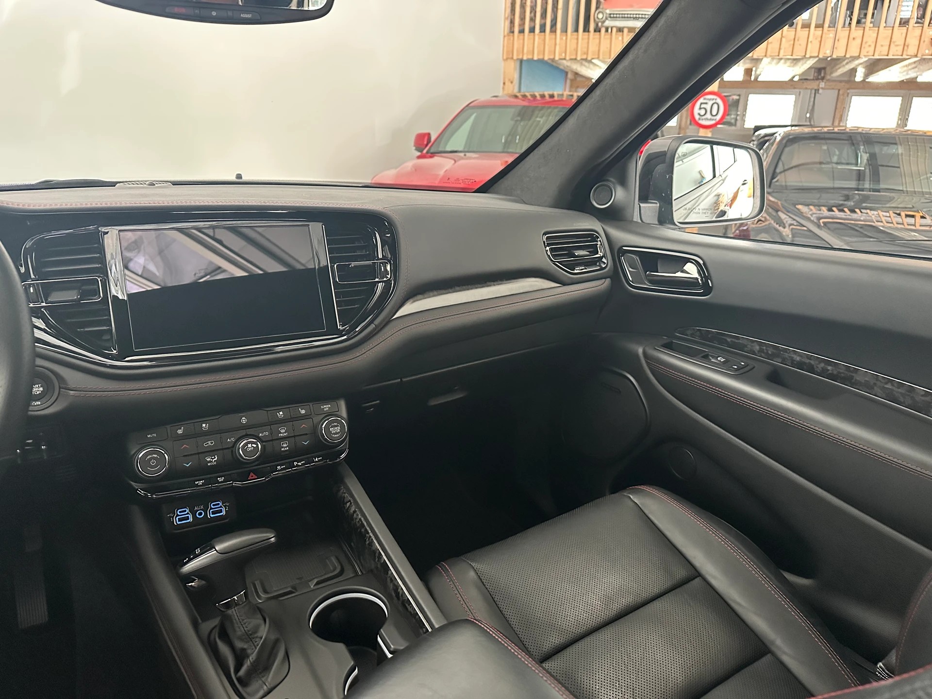DODGE Durango R/T Premium-image-10