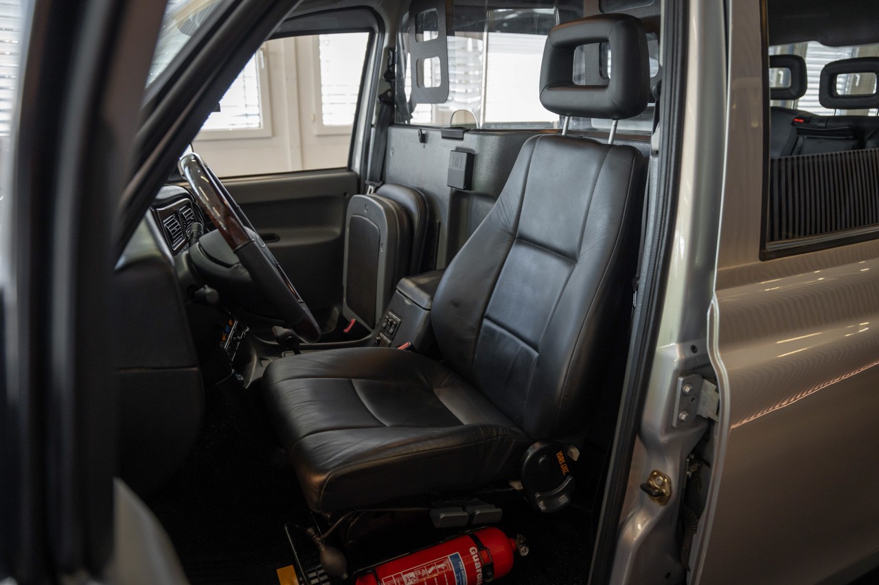 LTI Vehicles Taxi (TX4)-image-10