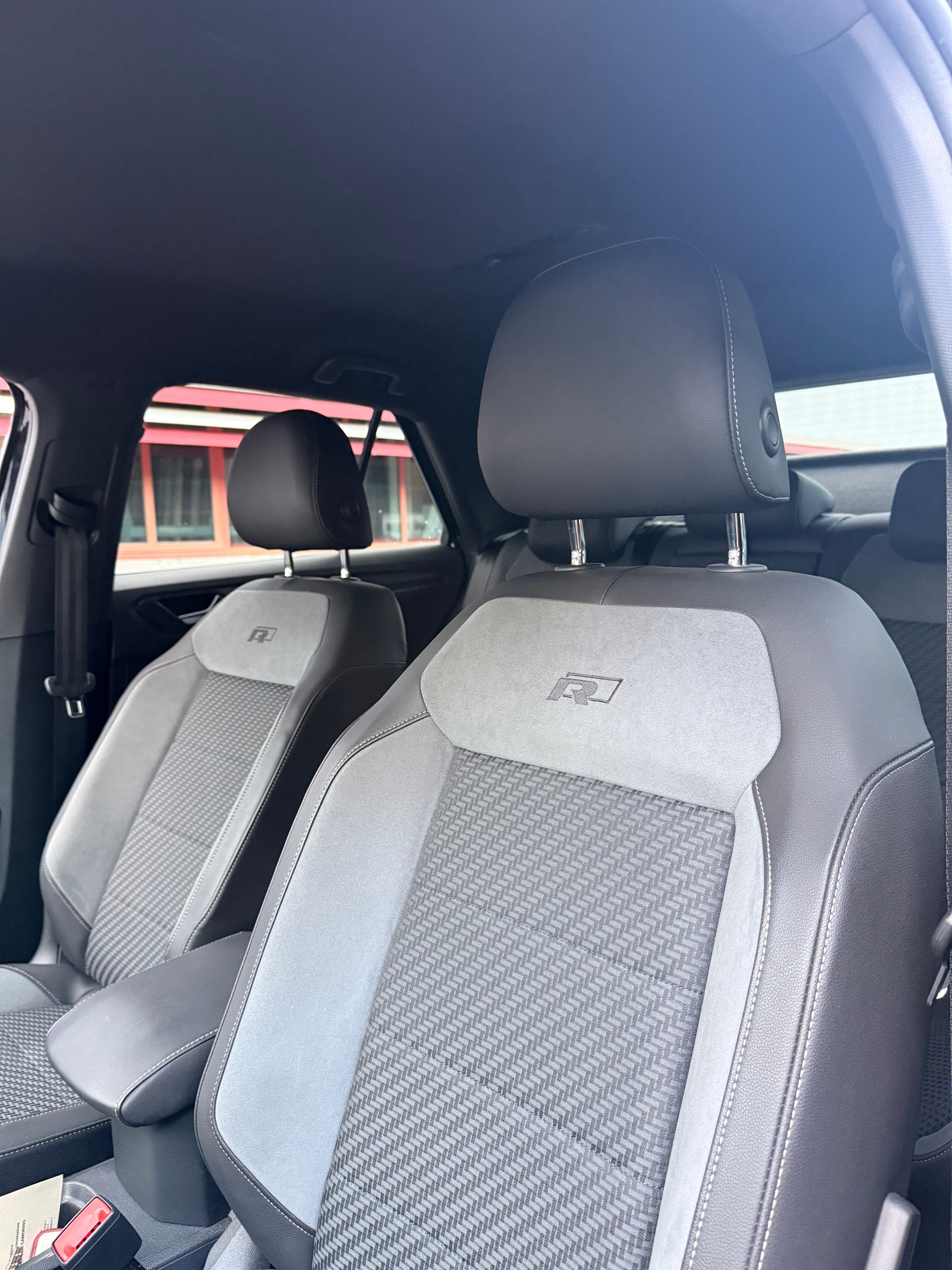VW T-Roc 1.5 TSI EVO Advance Selection DSG-image-4