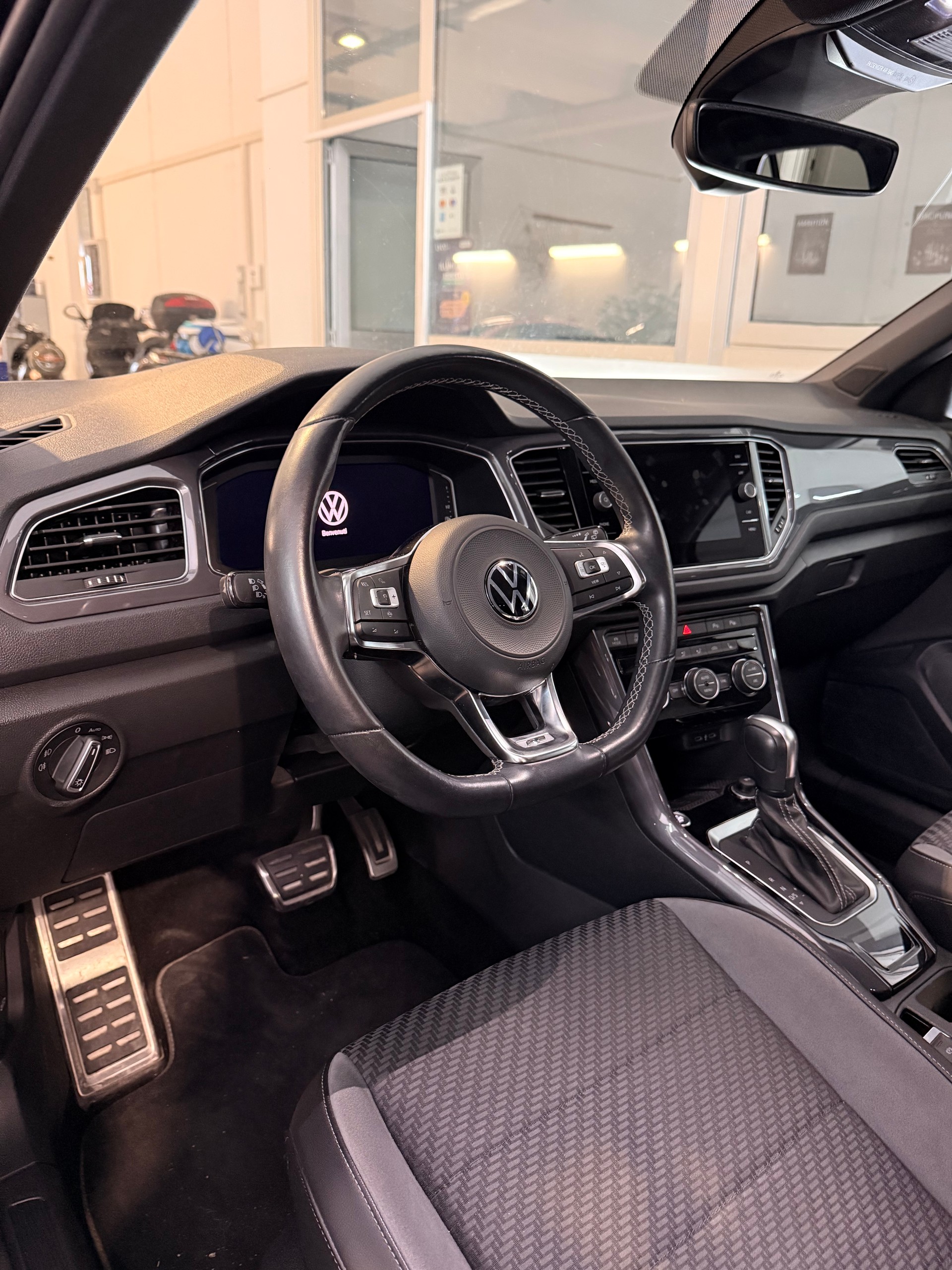 VW T-Roc 1.5 TSI EVO Advance Selection DSG-image-3