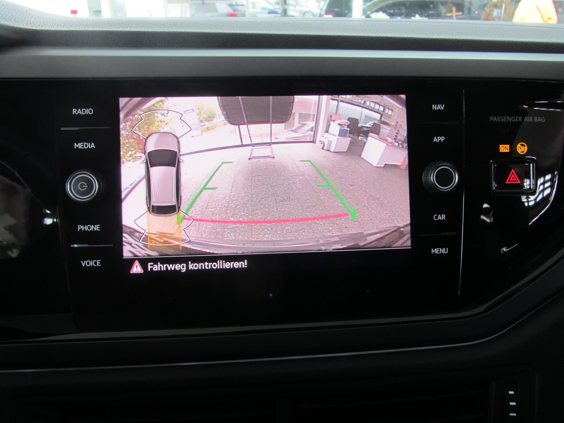 VW Taigo 1.5 TSI R-Line DSG-image-7