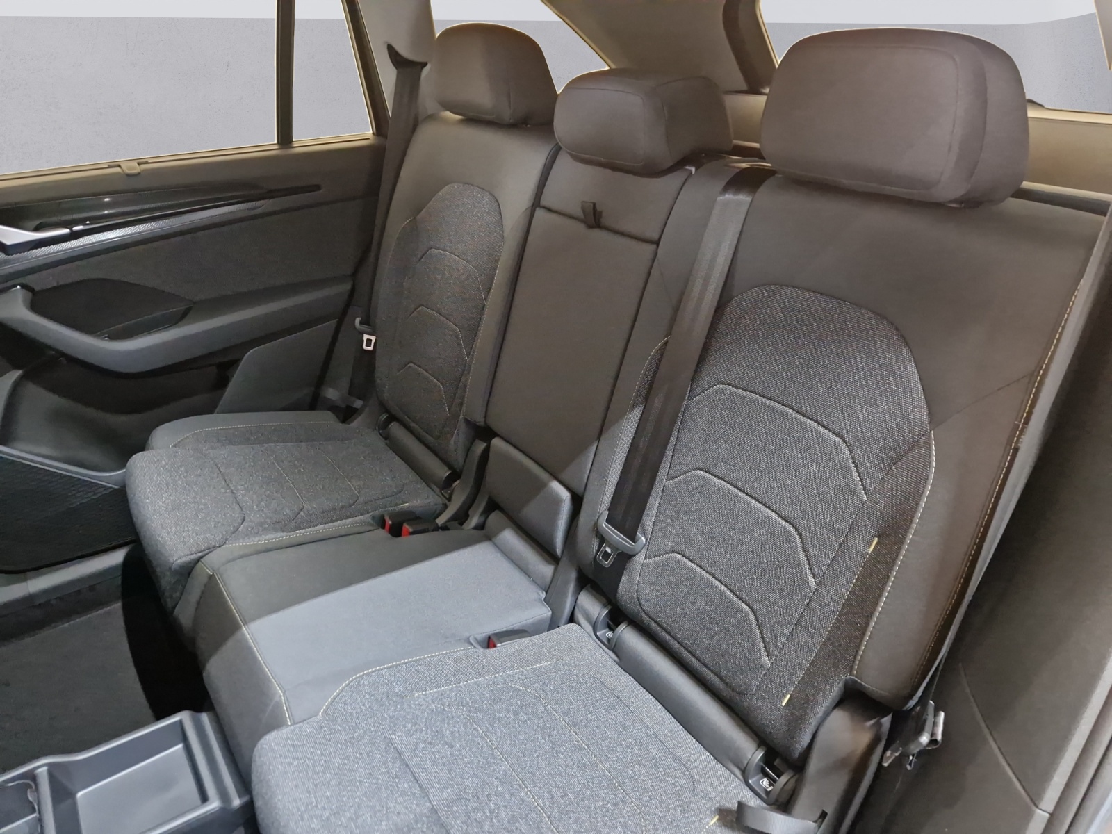 SKODA Kodiaq 2.0 TSI Dynamic 4x4-image-11