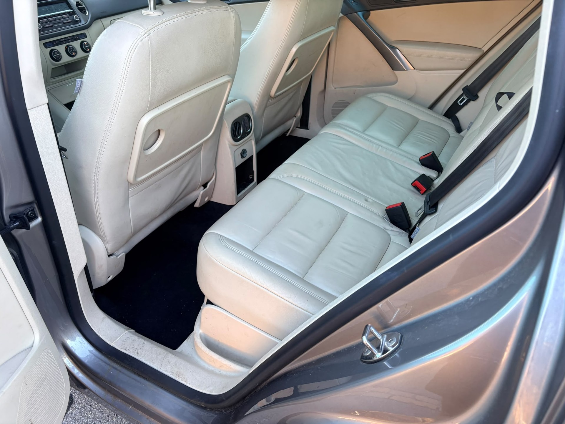VW Tiguan 2.0 TDI Sport&Style Tiptronic-image-5