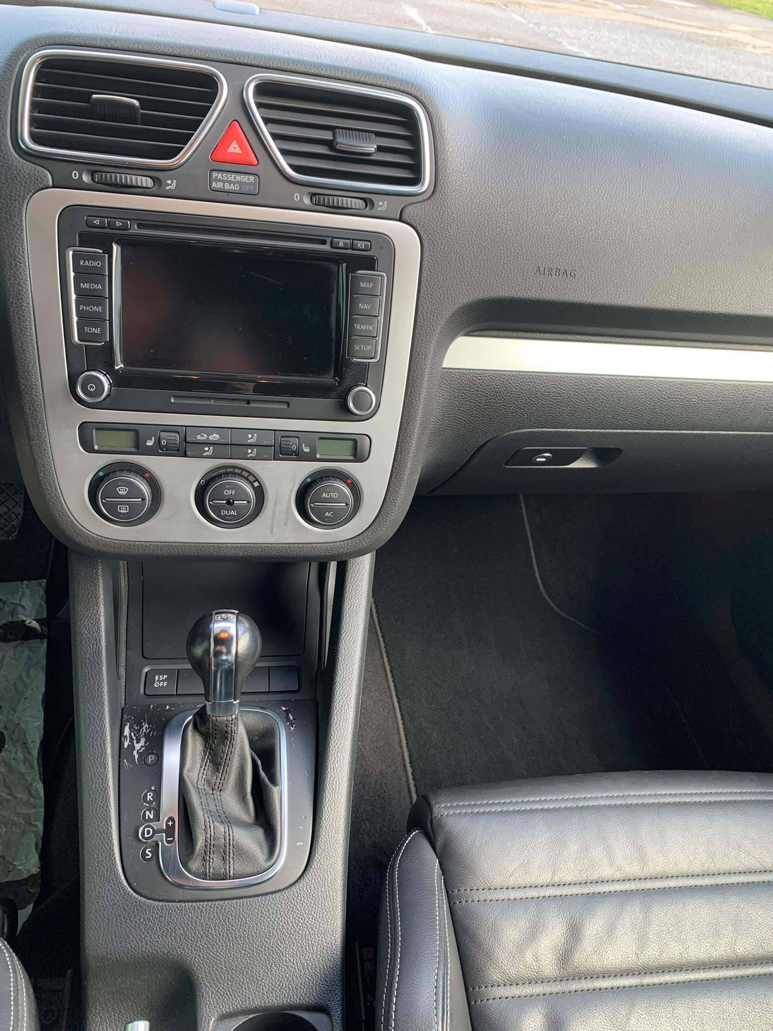 VW Scirocco 2.0 TSI DSG-image-2