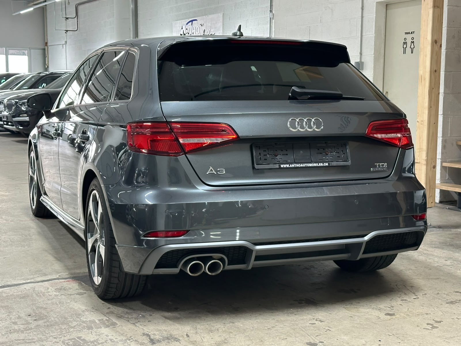 AUDI A3 Sportback 2.0 TDI S-tronic quattro-image-4