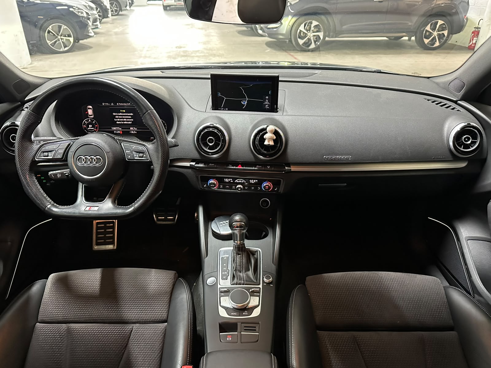 AUDI A3 Sportback 2.0 TDI S-tronic quattro-image-9