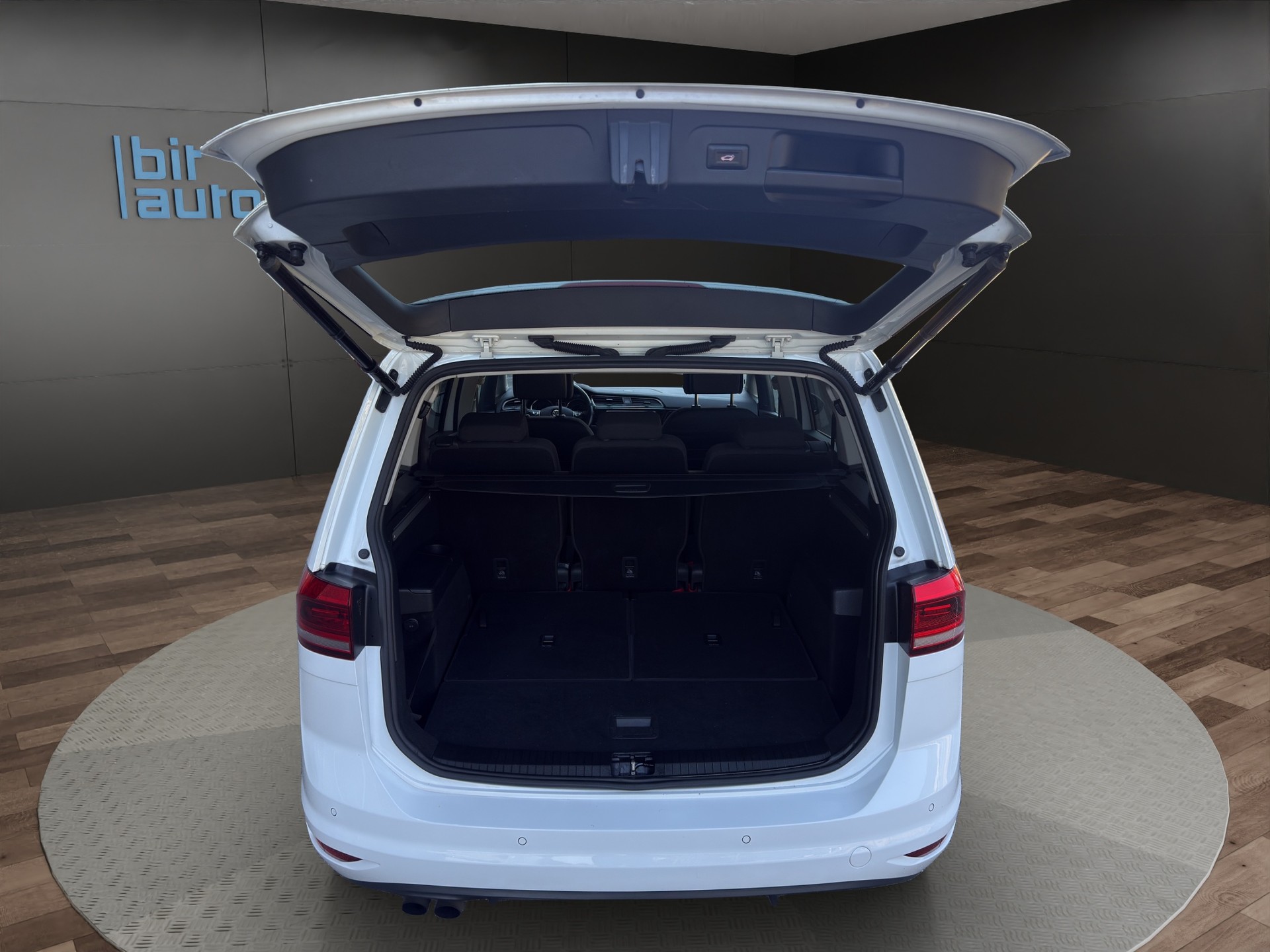 VW Touran 1.4 TSI BlueMotion Technology Comfortline DSG 7Plätzer-image-6