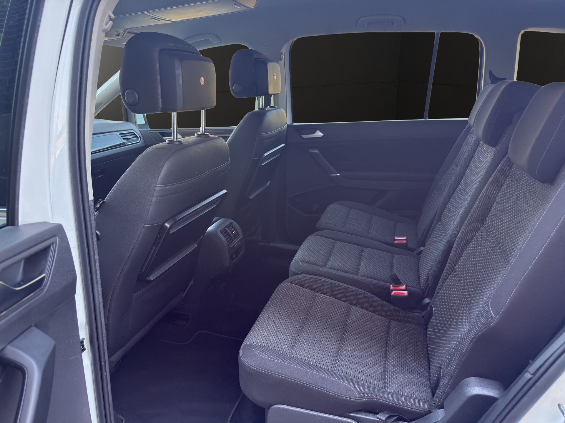 VW Touran 1.4 TSI BlueMotion Technology Comfortline DSG 7Plätzer-image-11