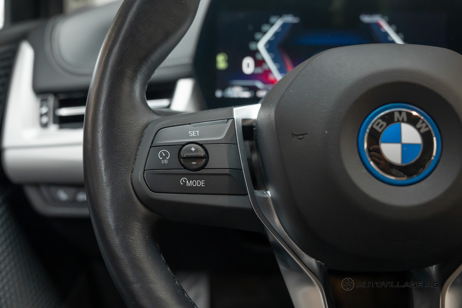 BMW 225e xDrive Active Tourer-image-11