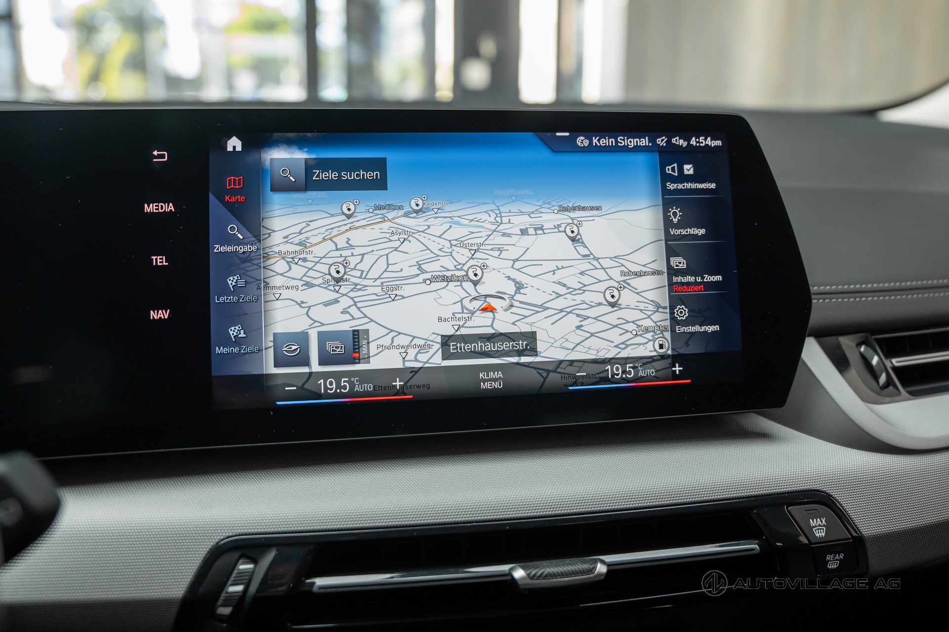 BMW 225e xDrive Active Tourer-image-21