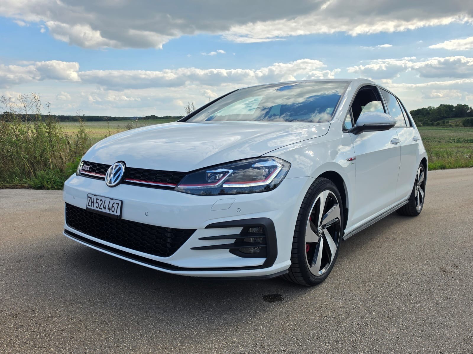 VW Golf 2.0 TSI GTI Performance-image-15