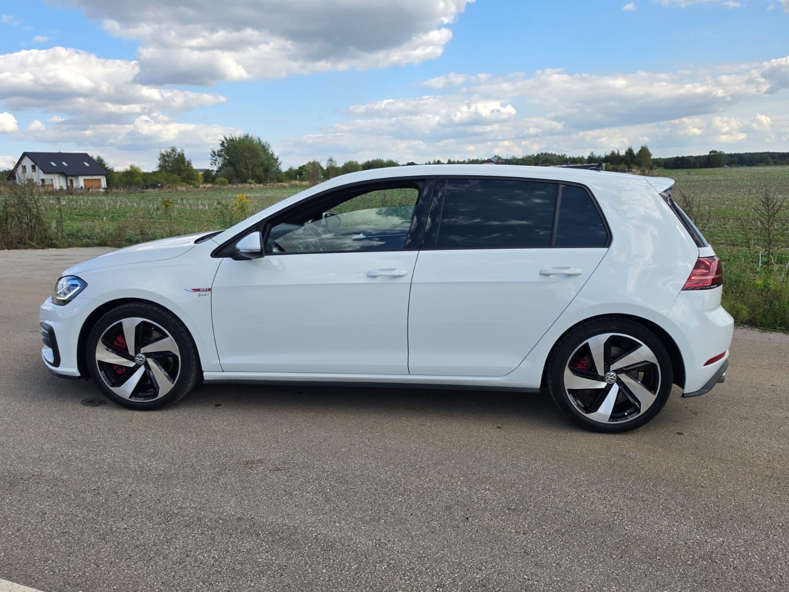 VW Golf 2.0 TSI GTI Performance-image-21