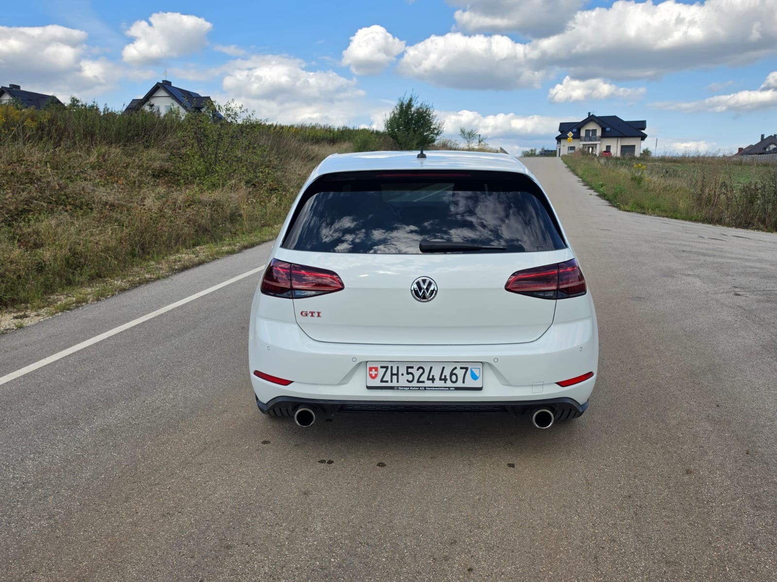 VW Golf 2.0 TSI GTI Performance-image-13