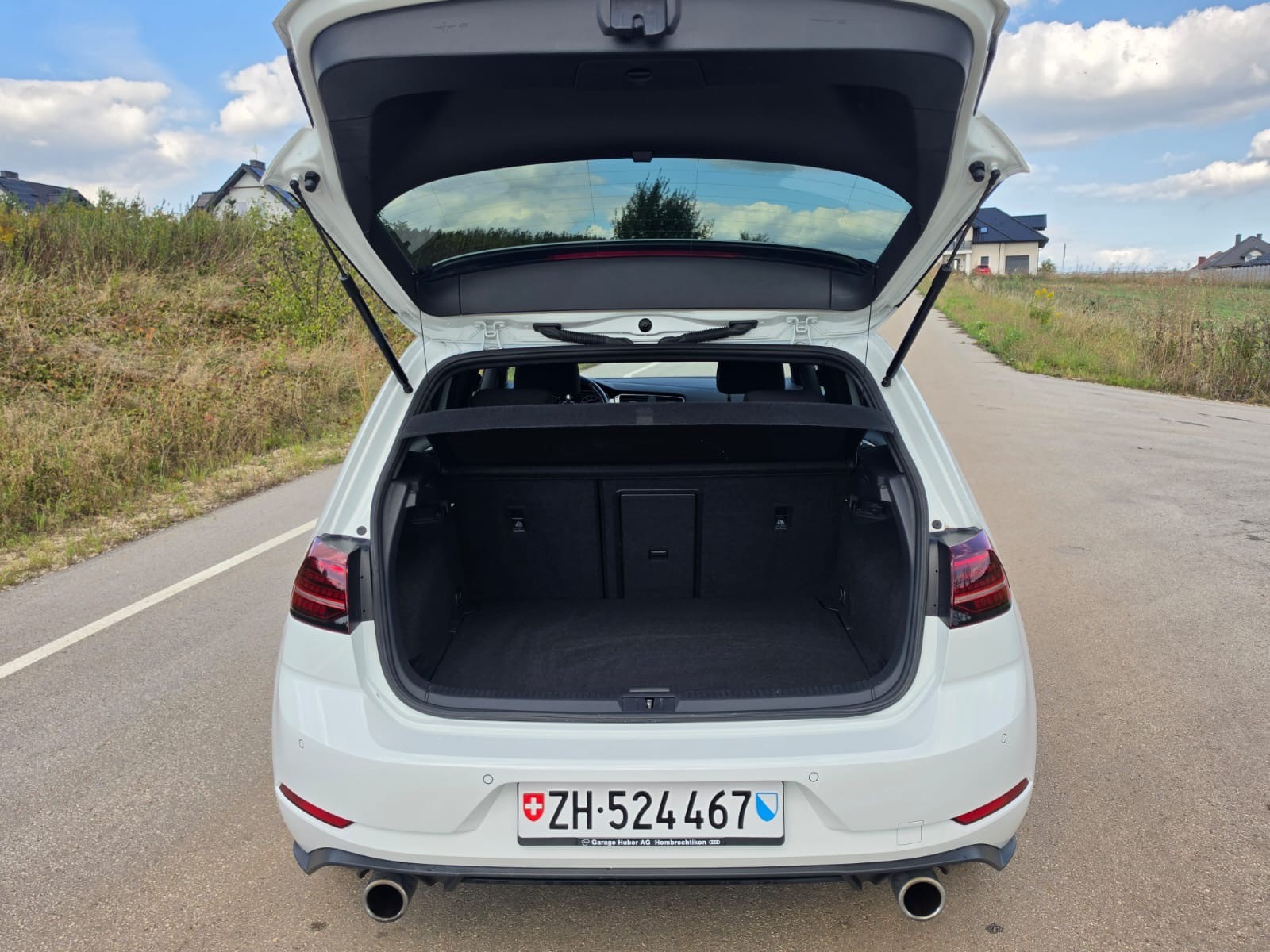VW Golf 2.0 TSI GTI Performance-image-8