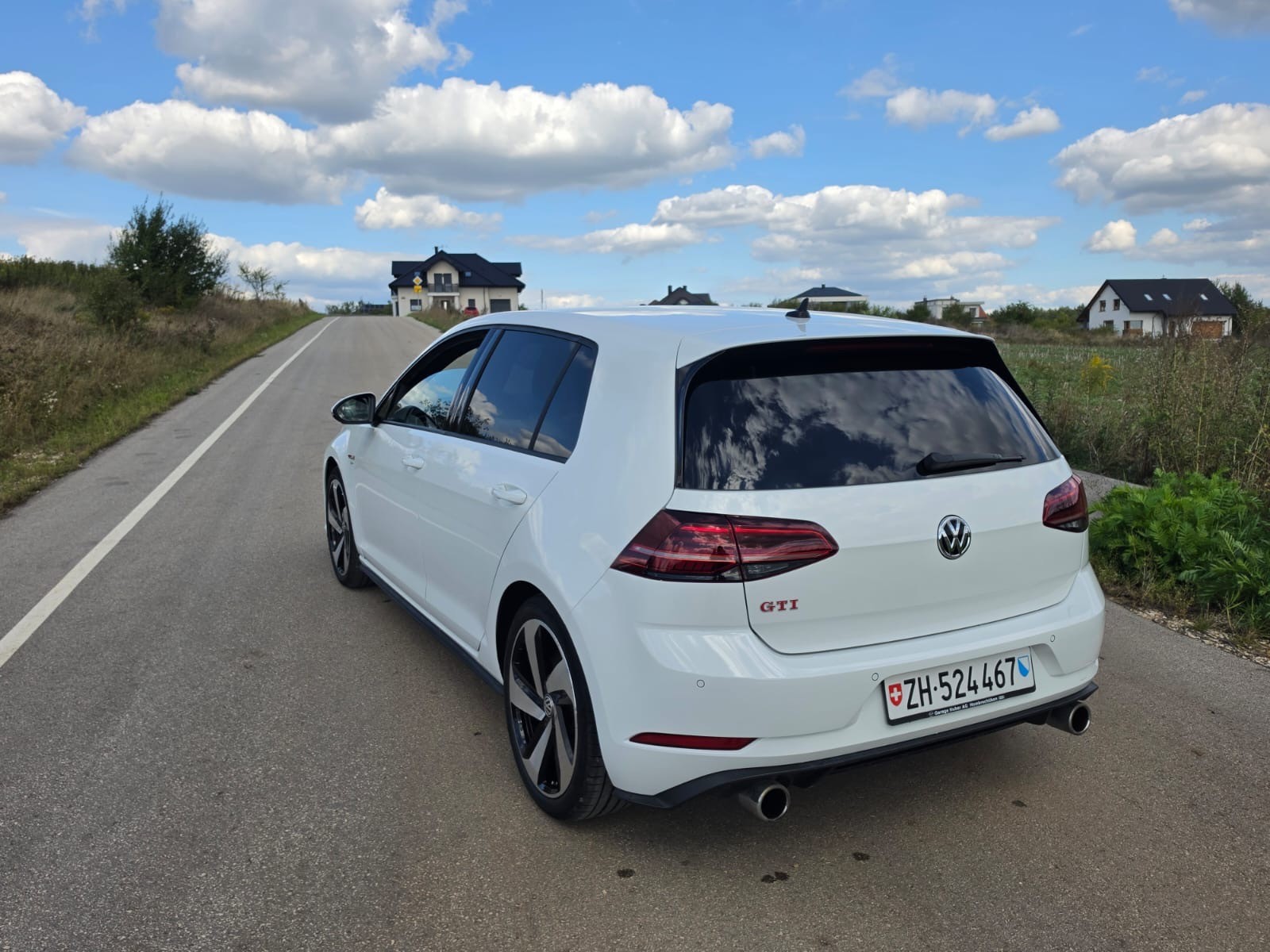 VW Golf 2.0 TSI GTI Performance-image-17