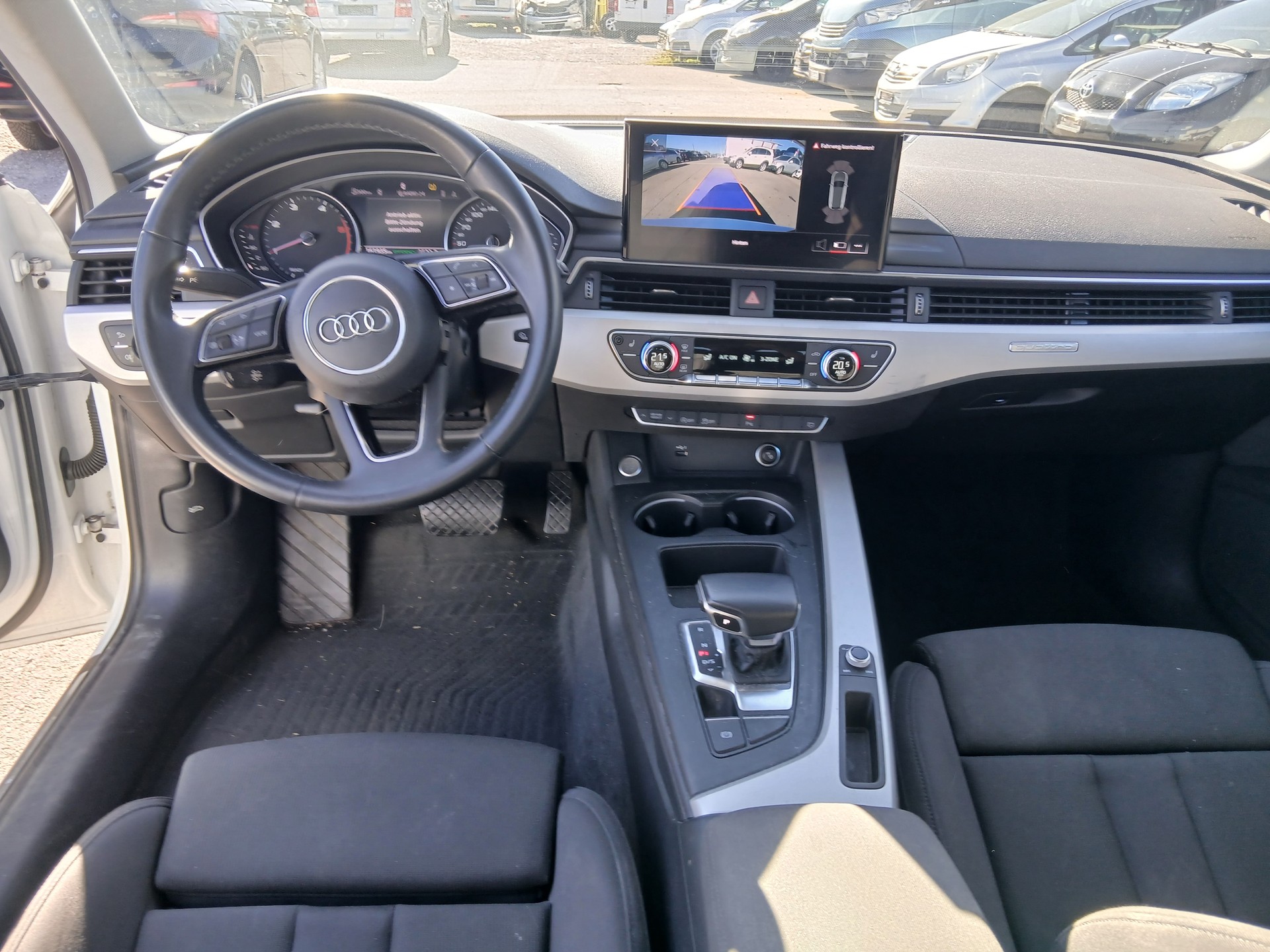 AUDI A4 Avant 40 TDI quattro S-tronic-image-10