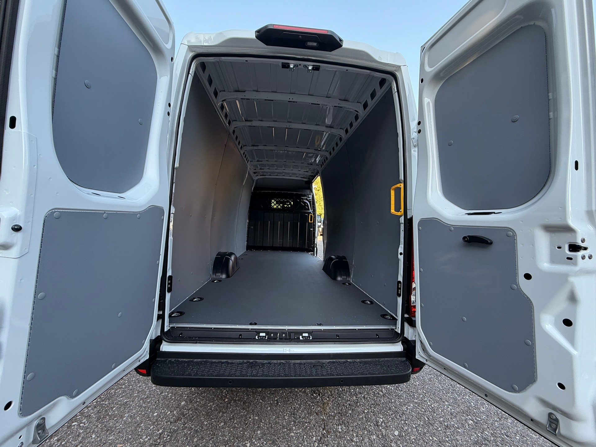 IVECO 35S16V TOP PREIS-image-7