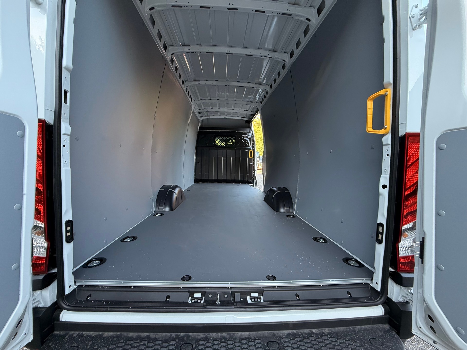 IVECO 35S16V TOP PREIS-image-8