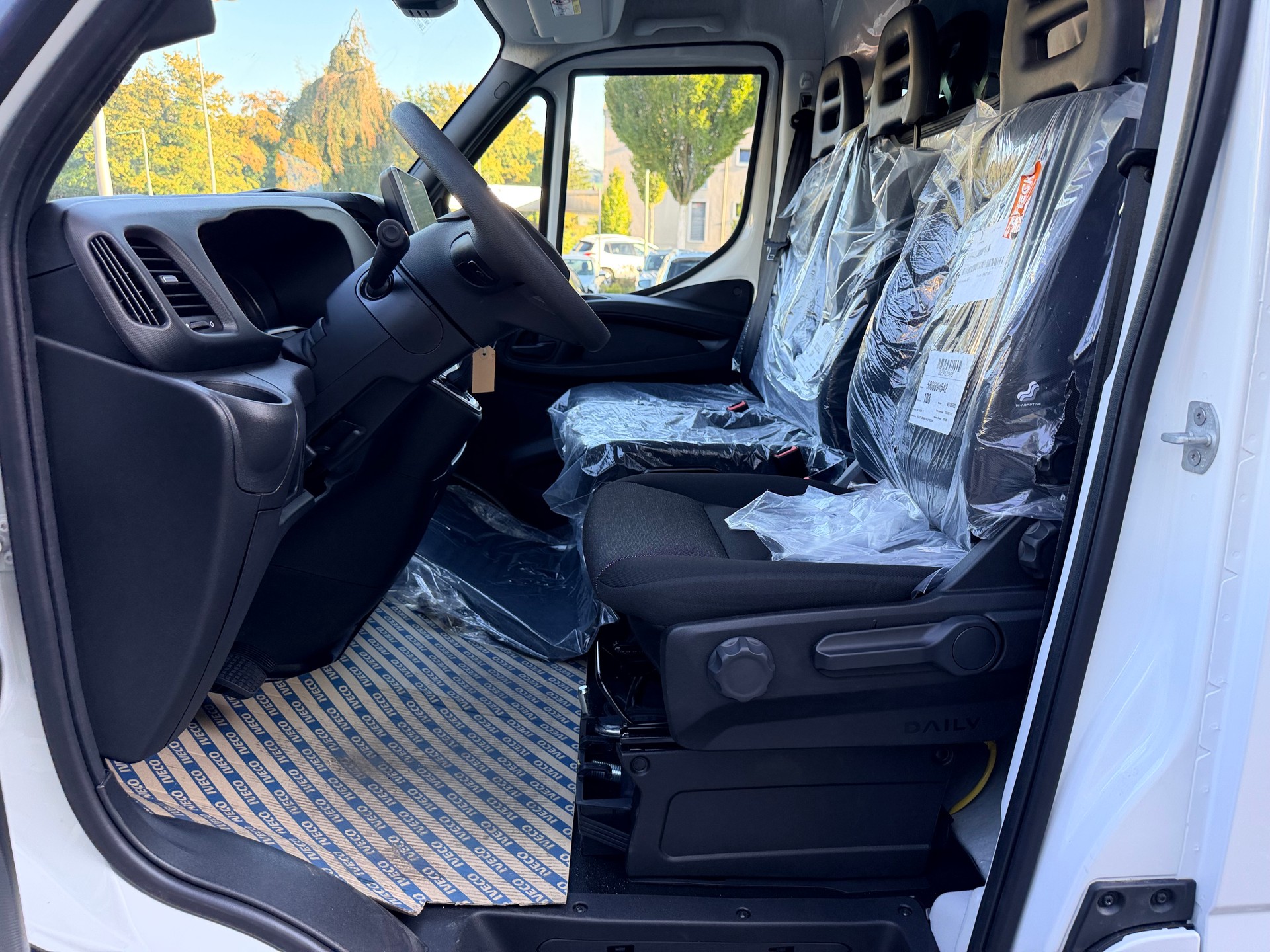 IVECO 35S16V TOP PREIS-image-12