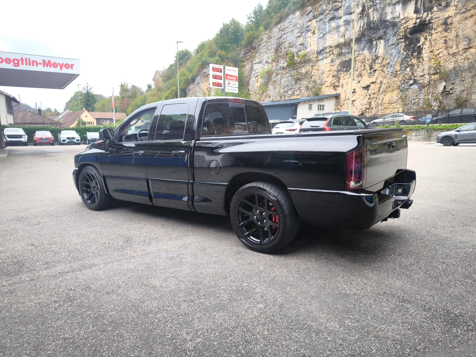 DODGE Ram 1500 SRT-10-image-8