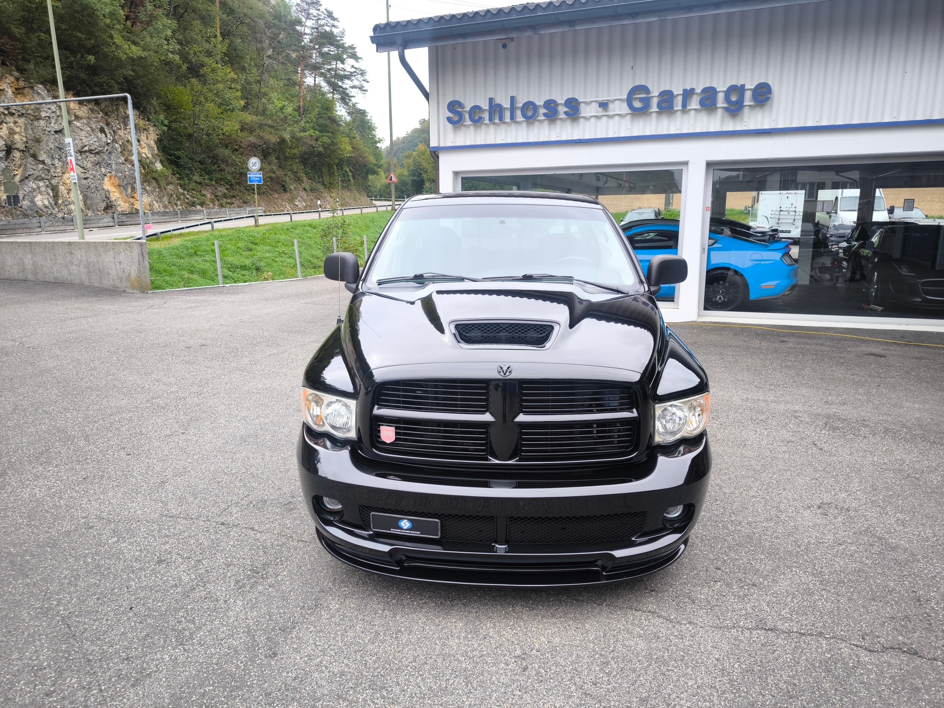 DODGE Ram 1500 SRT-10-image-3