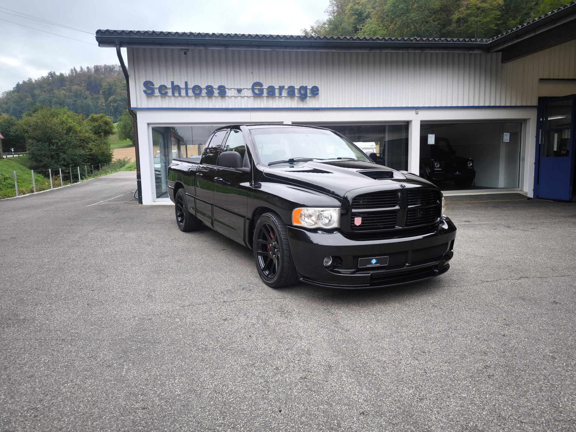 DODGE Ram 1500 SRT-10-image-1