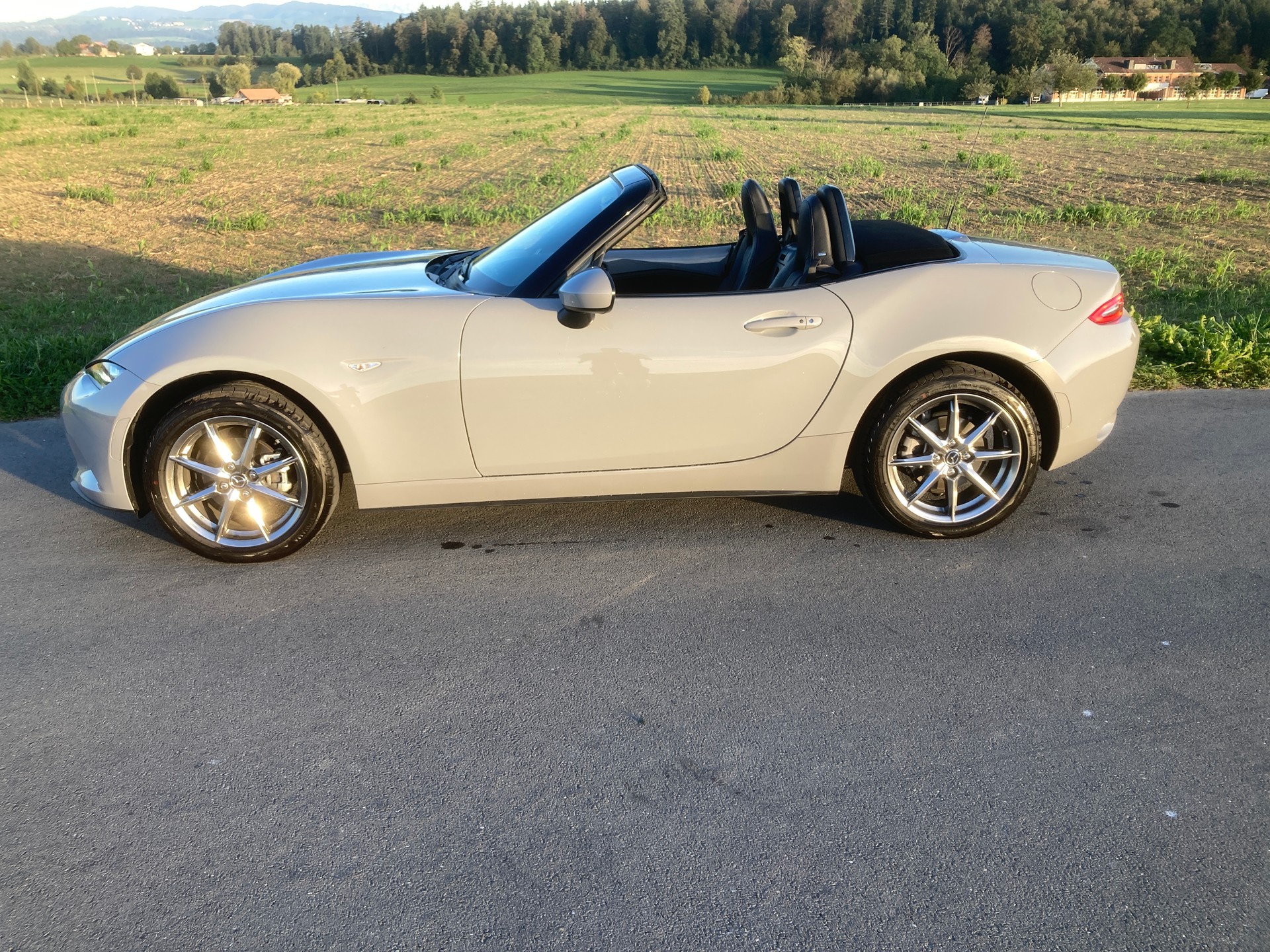 MAZDA MX-5 Skyactiv-G 132 Exclusive-line-image-4