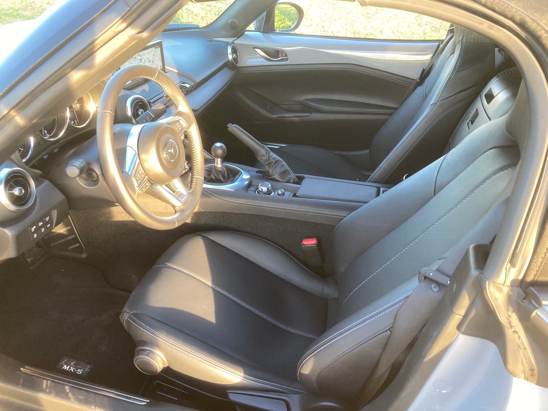 MAZDA MX-5 Skyactiv-G 132 Exclusive-line-image-9