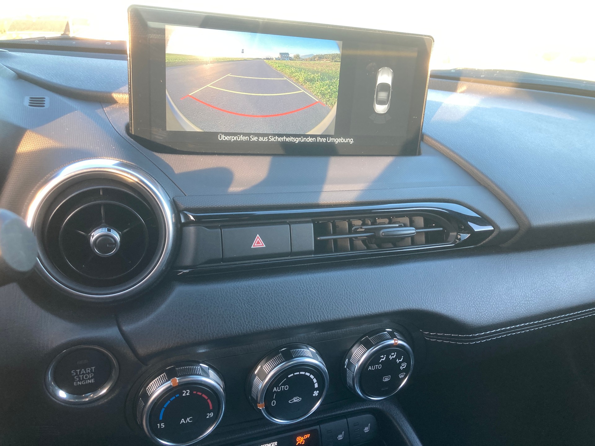 MAZDA MX-5 Skyactiv-G 132 Exclusive-line-image-12