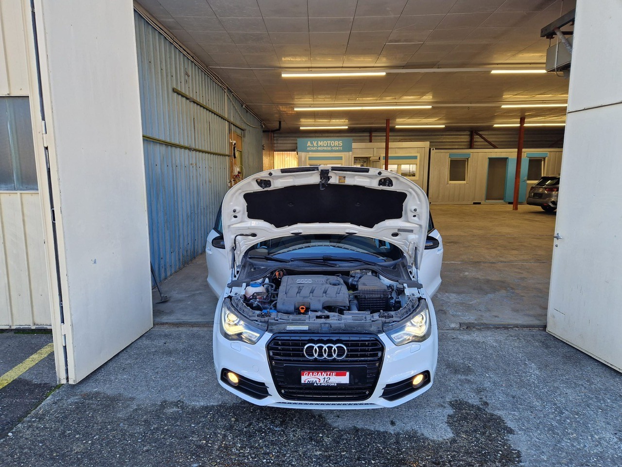 AUDI A1 Sportback 1.6 TDI Ambition-image-14