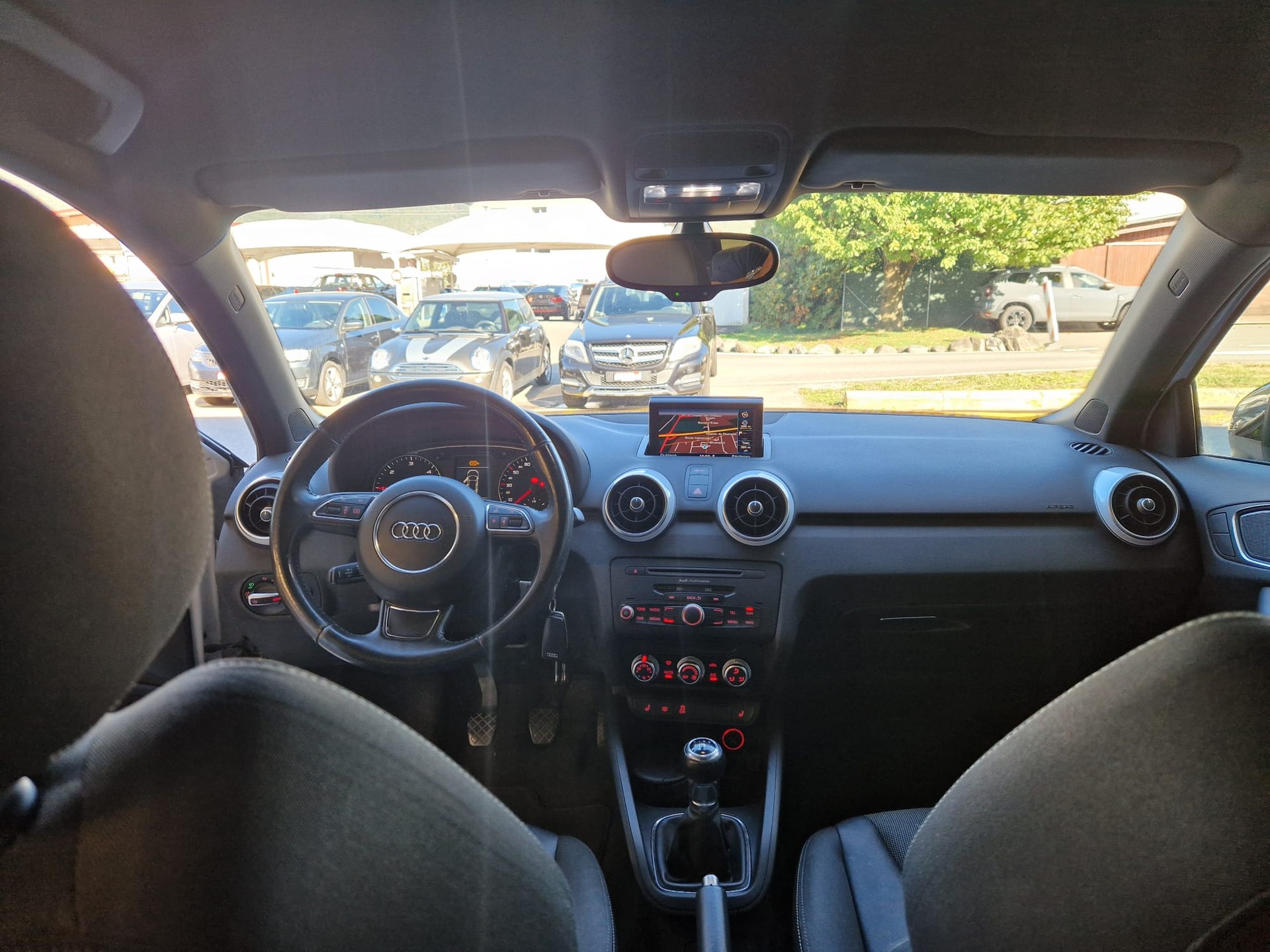 AUDI A1 Sportback 1.6 TDI Ambition-image-10