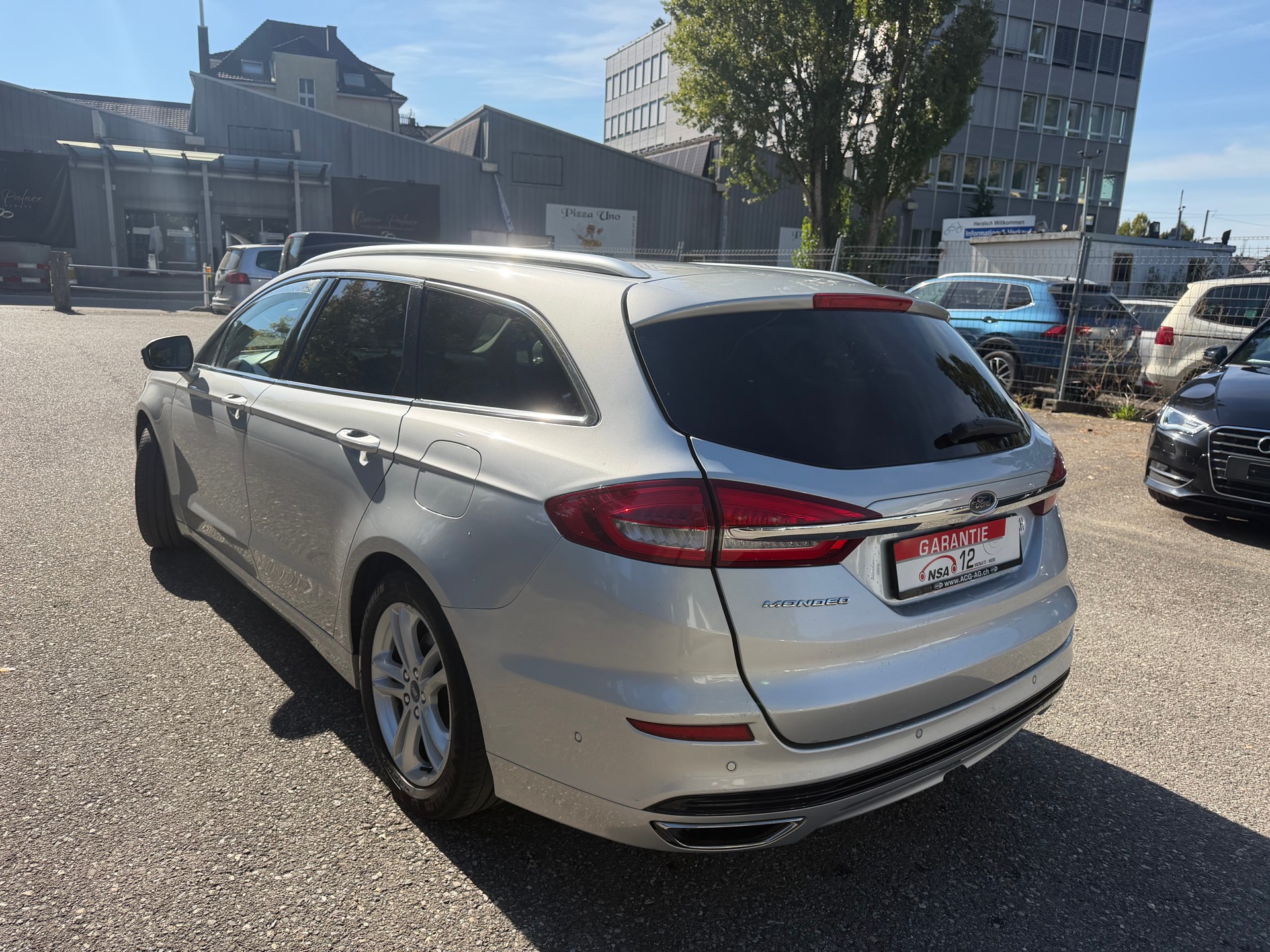 FORD Mondeo 2.0 TDCi Trend Automatik ** Gr-Navi ** RF-Kamera ** Sitzmemory ** Anh-Kupplung ** PDC V+H ** Frisch Ab MFK **-image-11
