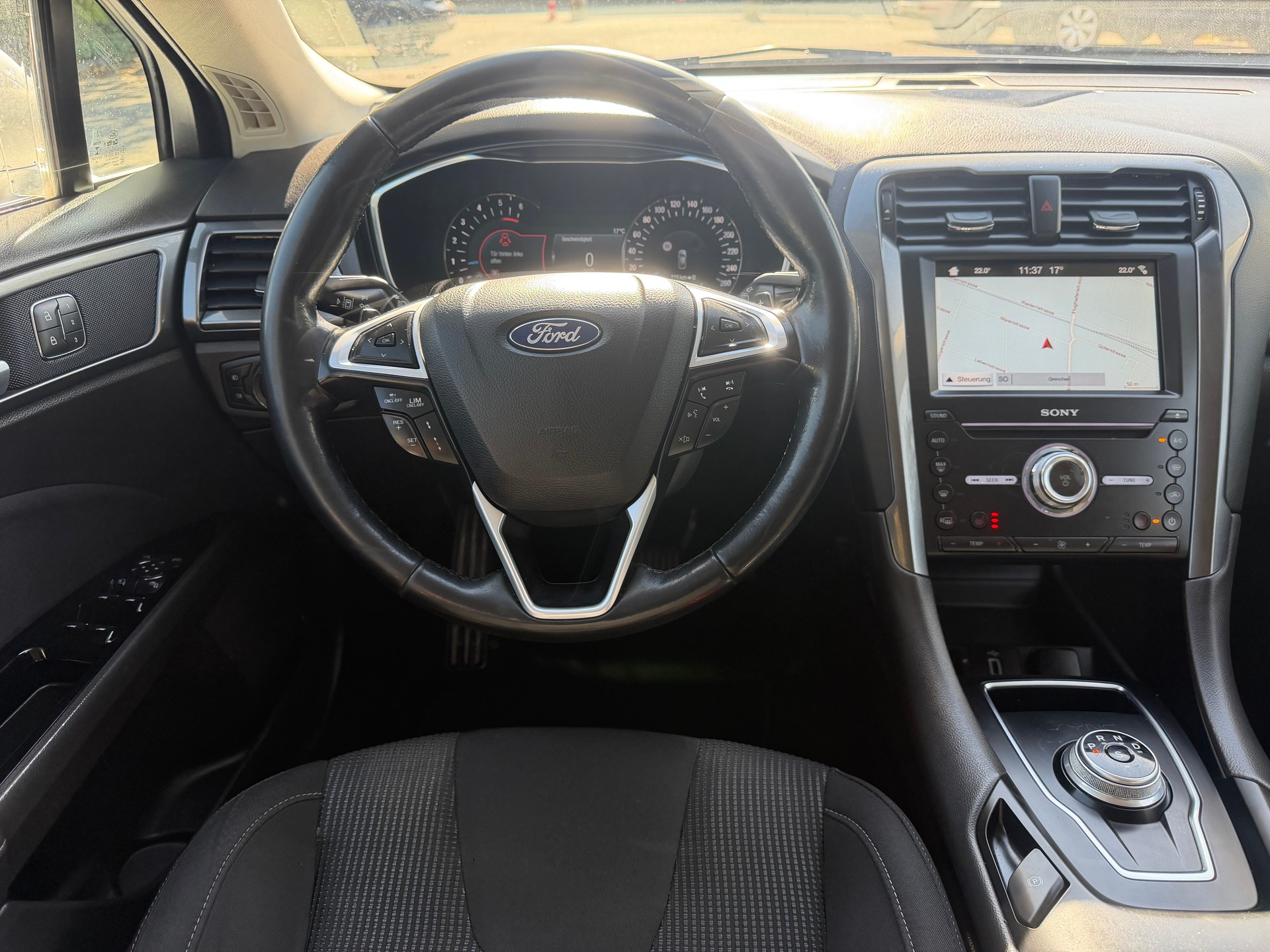 FORD Mondeo 2.0 TDCi Trend Automatik ** Gr-Navi ** RF-Kamera ** Sitzmemory ** Anh-Kupplung ** PDC V+H ** Frisch Ab MFK **-image-3