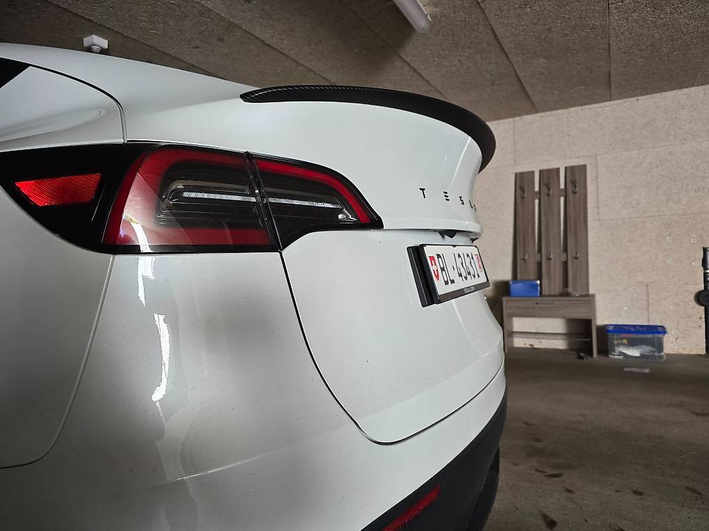 TESLA Model Y Long Range-image-2
