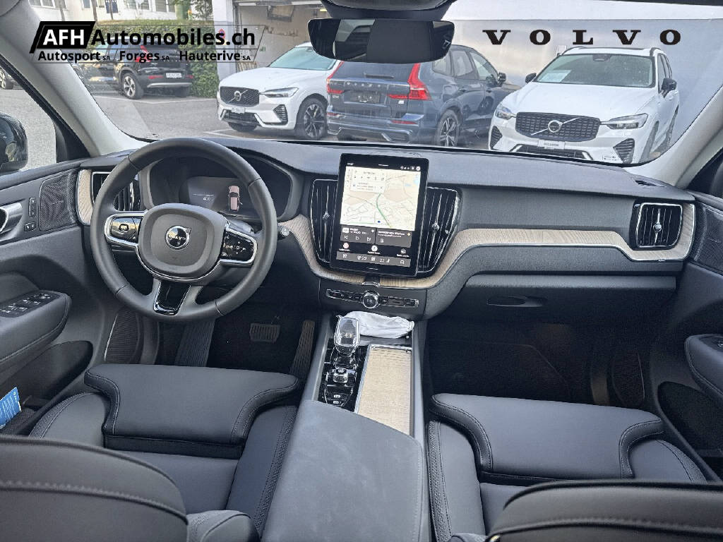VOLVO XC60 2.0 T6 TE Plus Dark eAWD-image-8