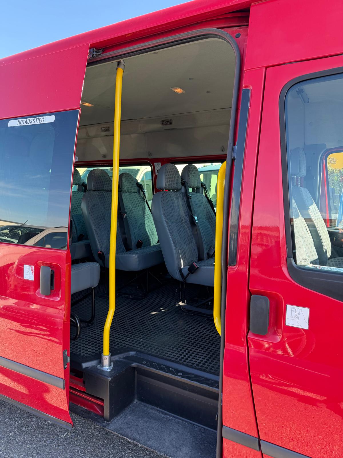 FORD Transit 2.4 TDCi Bus M2 350L Trend 14Pl.-image-11