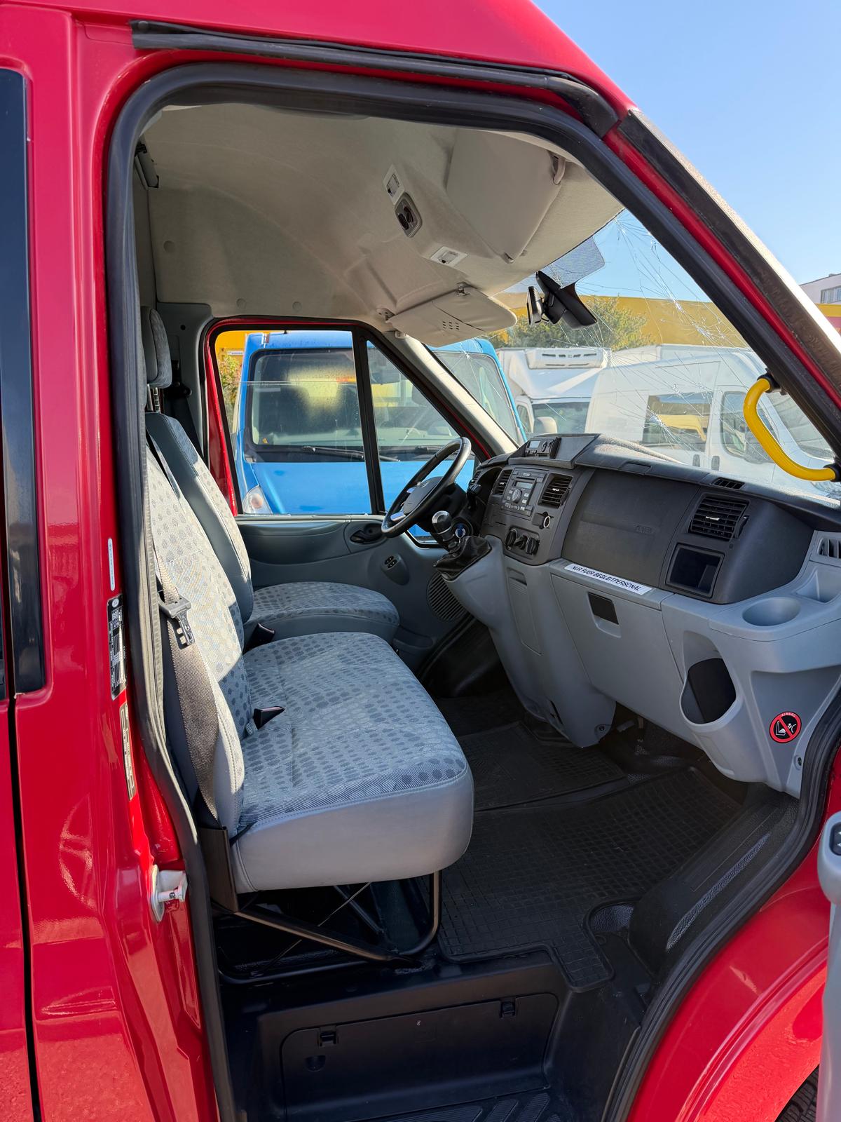 FORD Transit 2.4 TDCi Bus M2 350L Trend 14Pl.-image-8