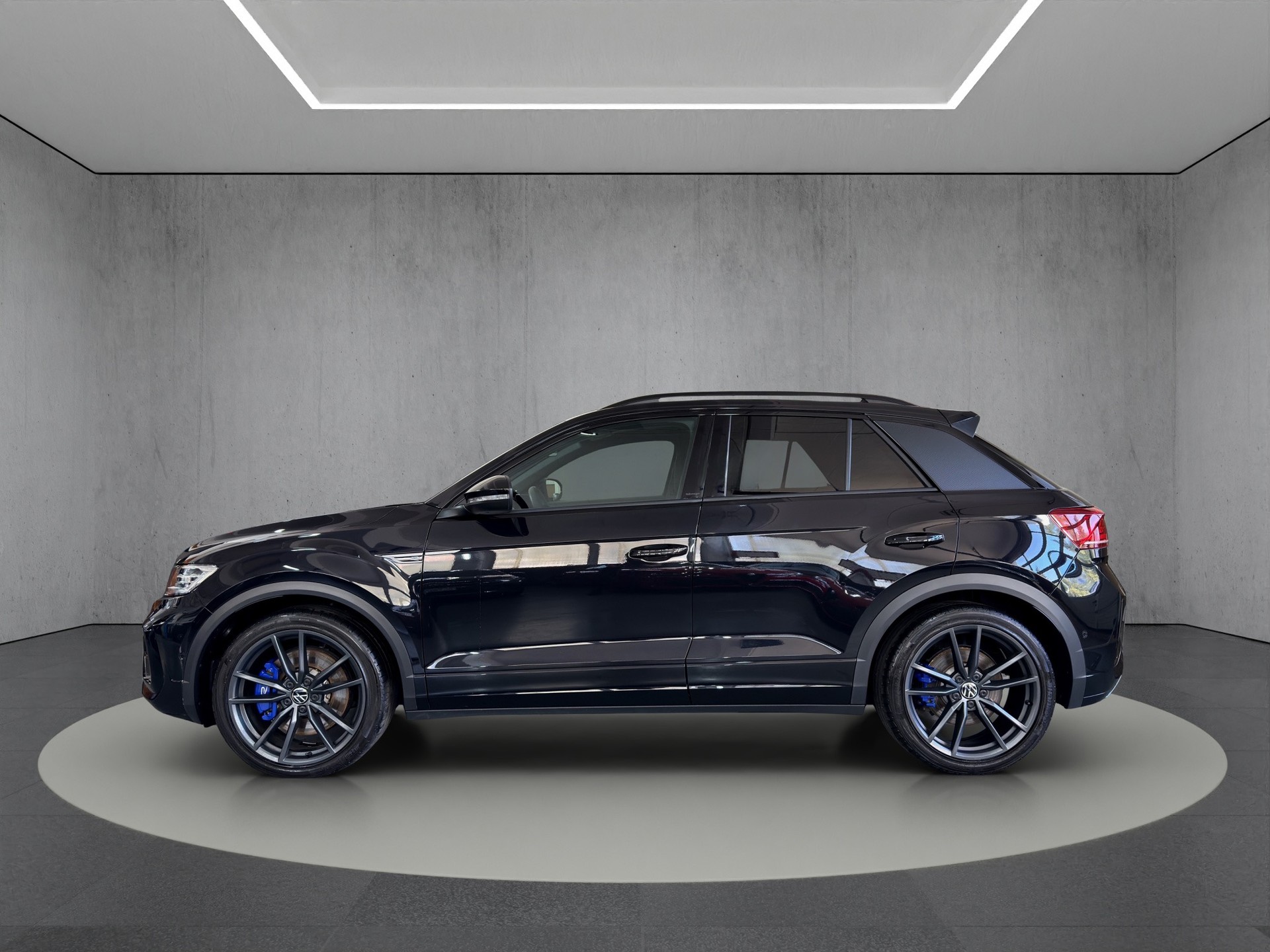 VW T-Roc 2.0 TSI R-Performance DSG 4M. "Akrapovic-Pano-Leder-DCC-8 fach Bereift"-showroom-element-2