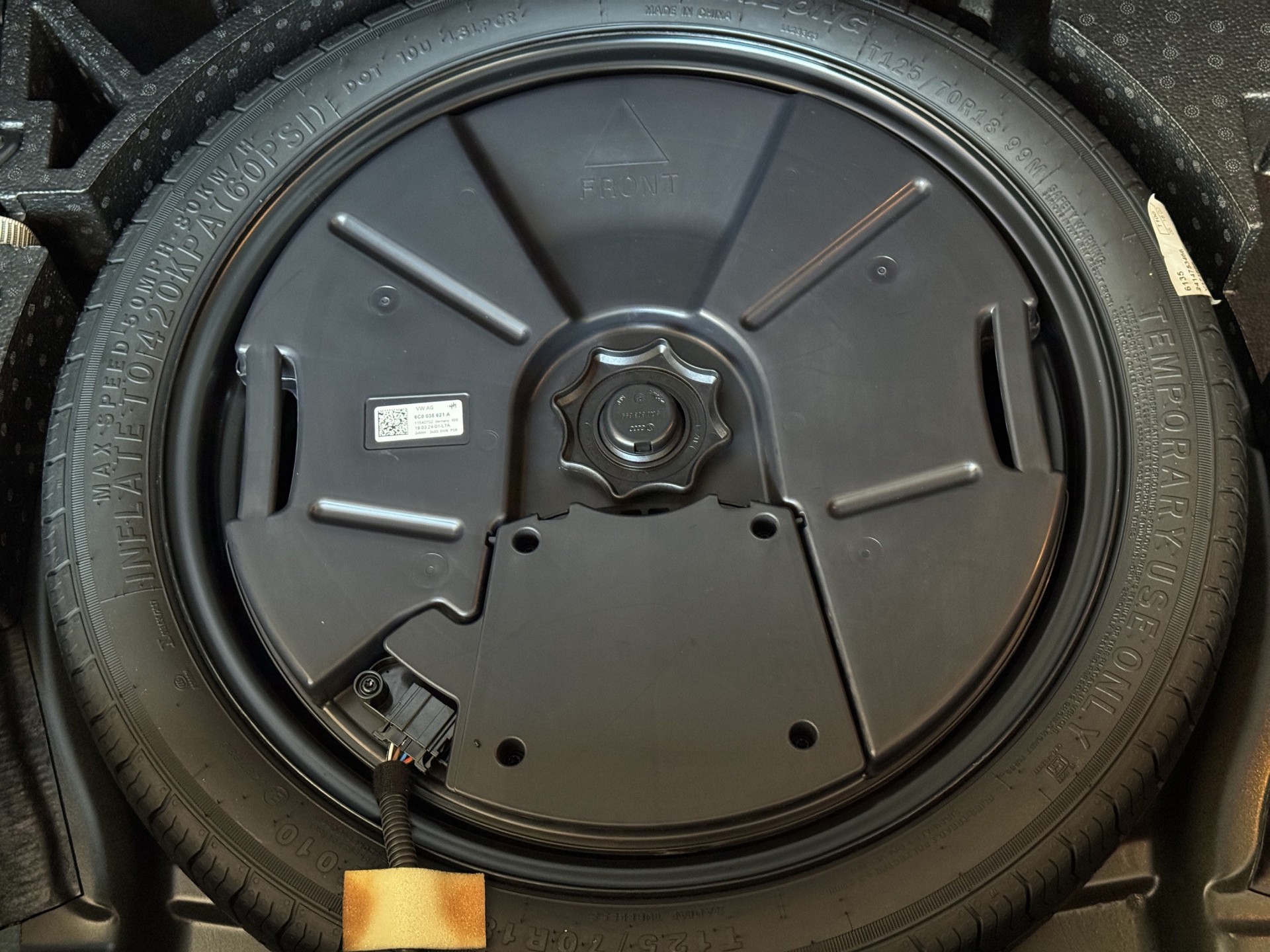 VW T-Roc 2.0 TSI R-Performance DSG 4M. "Akrapovic-Pano-Leder-DCC-8 fach Bereift"-image-28