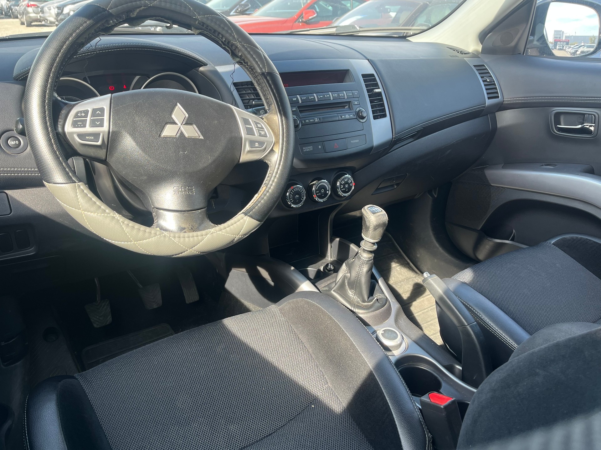 MITSUBISHI Outlander 2.2 DID Invite 4WD-image-5