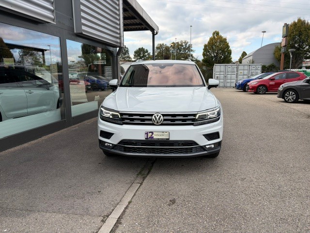 VW Tiguan 2.0TSI Highline 4Motion DSG-showroom-element-2