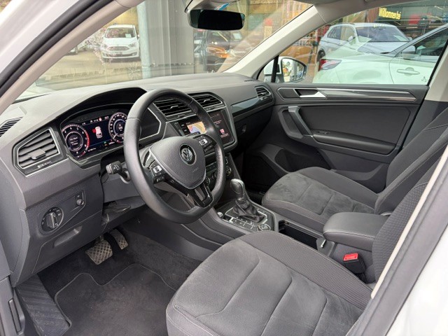 VW Tiguan 2.0TSI Highline 4Motion DSG-showroom-element-3